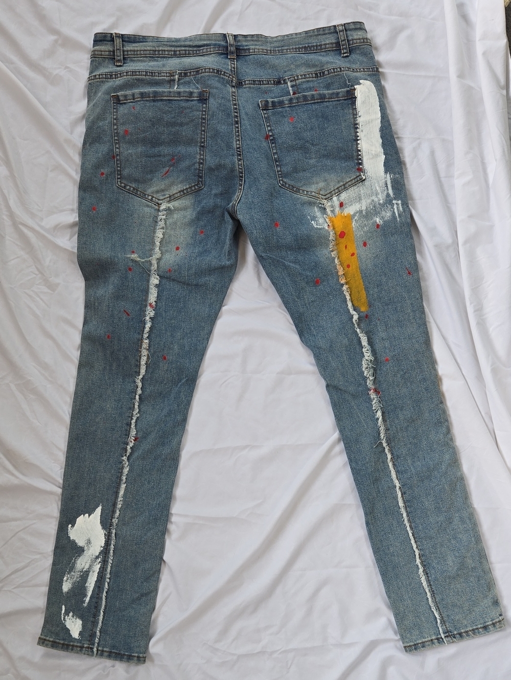 Men's Jeans Paint Splatters & Marks On Front And Back With Slight Fringe On Legs - Picture 9 of 13